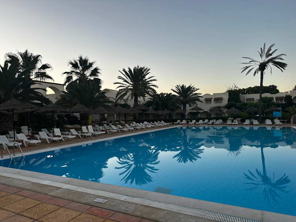 Pool TUI MAGIC LIFE Penelope Beach