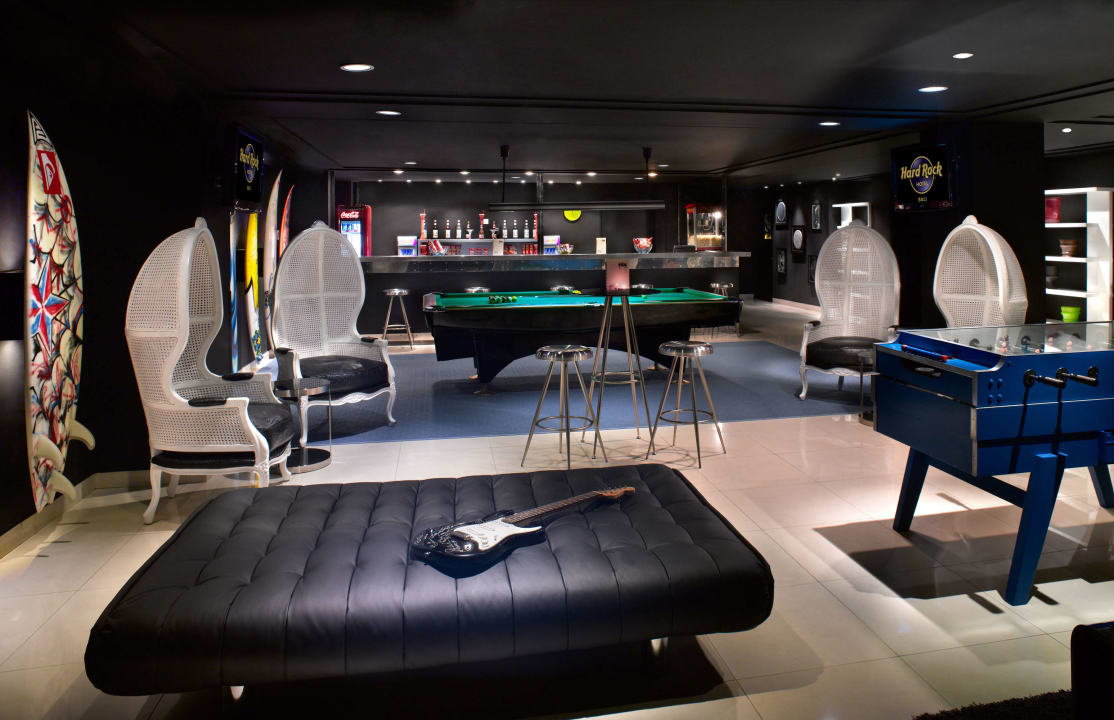 Tabu - lounge area Hard Rock Hotel Bali