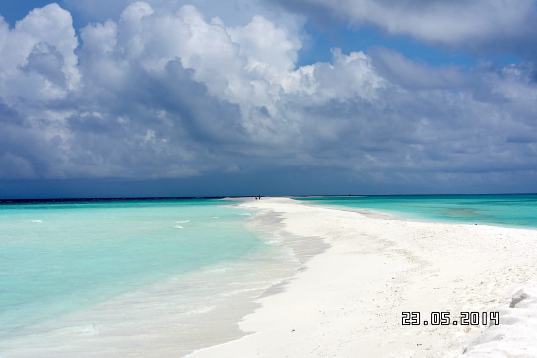 Amazing Sand Bank Kuramathi Maldives