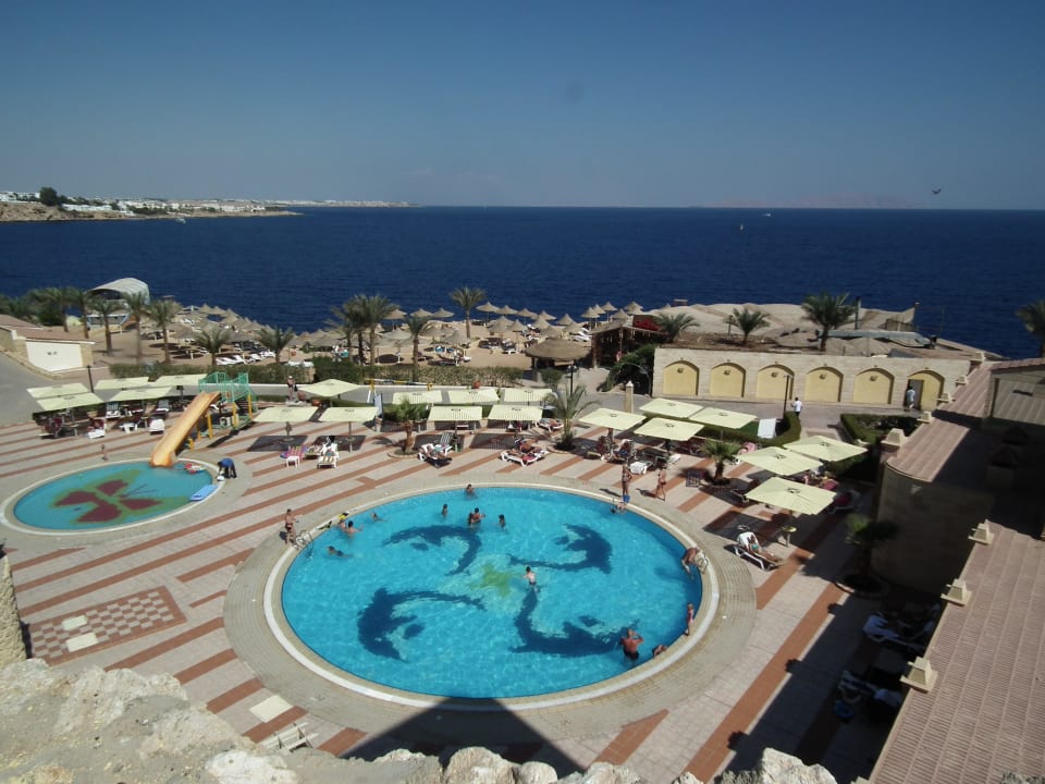 Poolanlage am Strand Dreams Vacation Resort