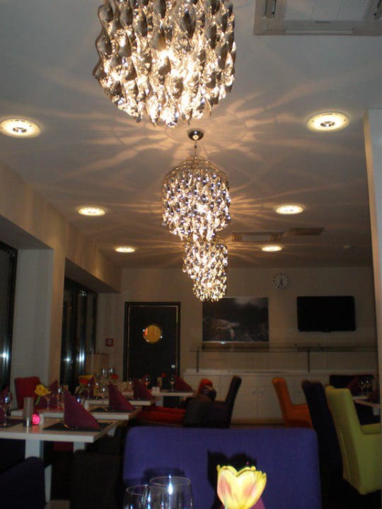 Die erwähnten stylischen Leuchten Friendly Cityhotel Oktopus