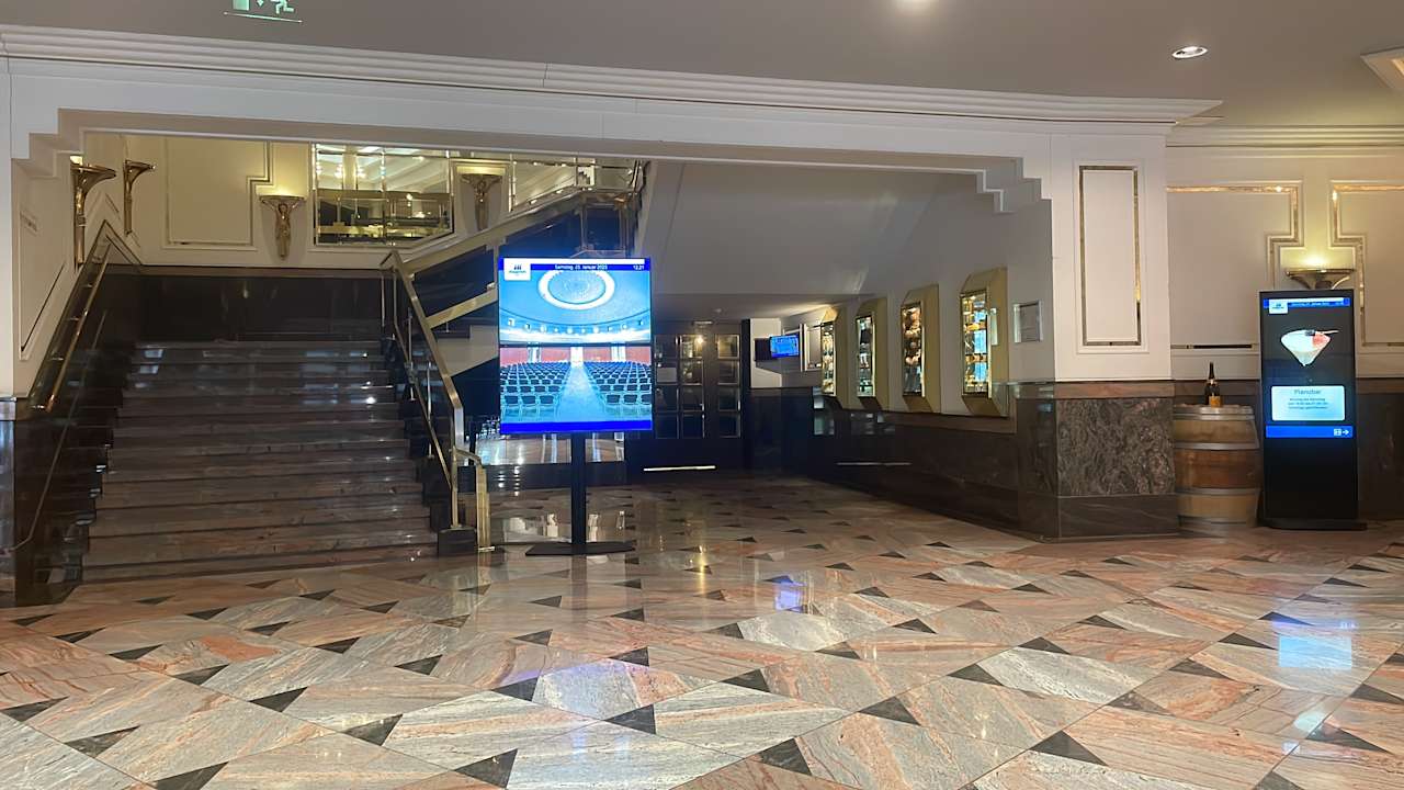 Lobby Maritim Hotel Ulm