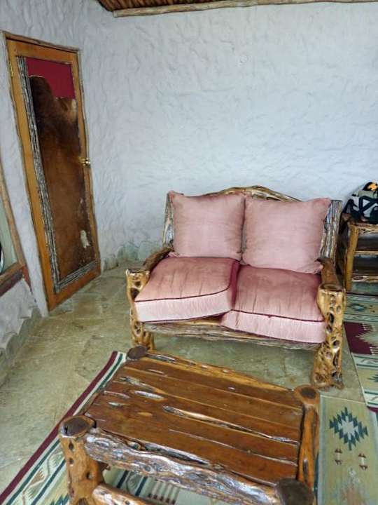 Sitzecke im Rockroom Rhino Valley Lodge