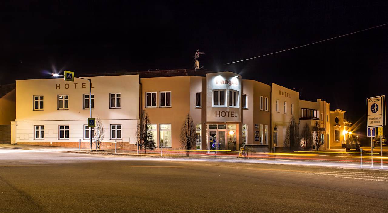 Pohled na hotel z venku Hotel Pangea