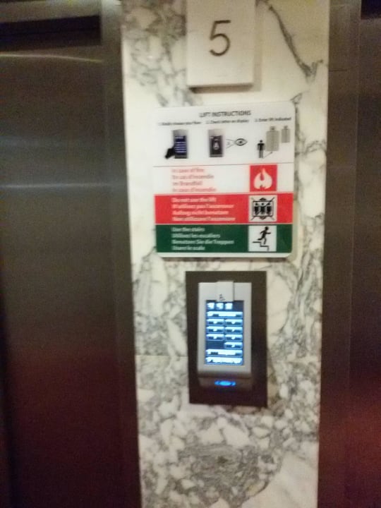 Fahrstuhl tolle Lösung mit Sprache db San Antonio Hotel + Spa