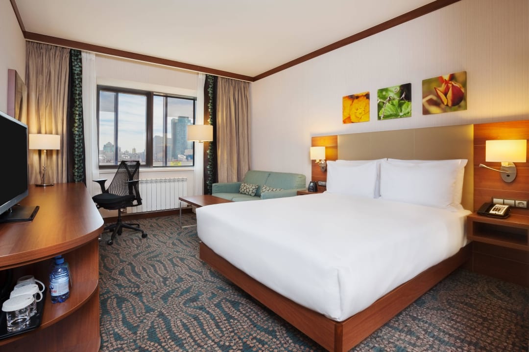Guest Room Hilton Garden Inn Astana