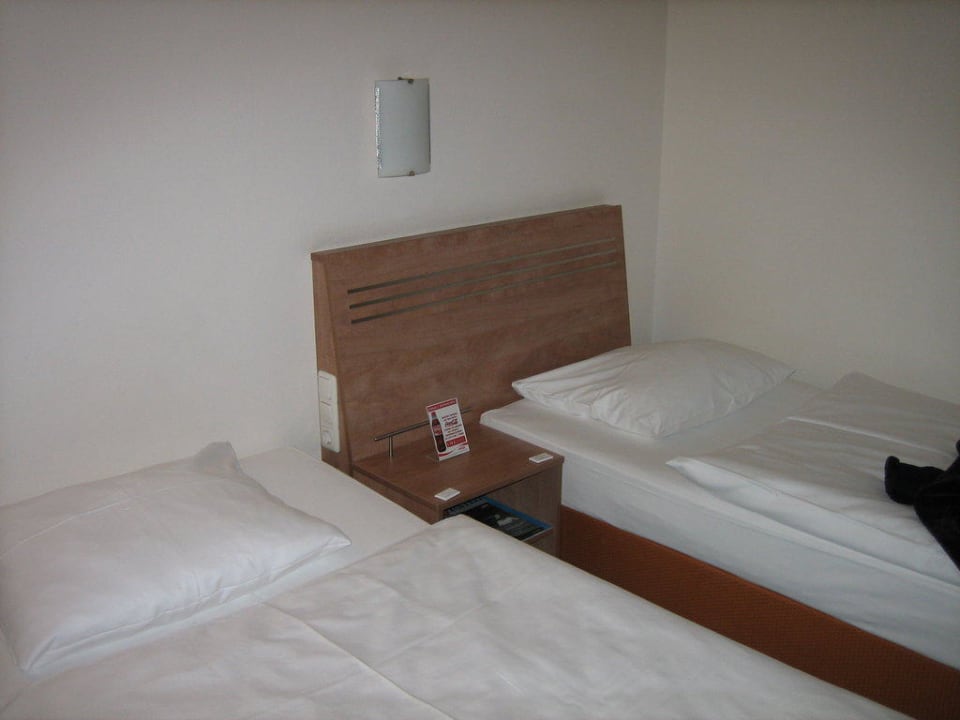Einzelbetten im Doppelzimmer Hotel Rheinsberg am See