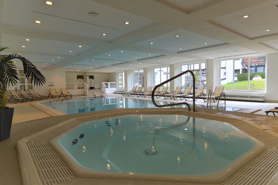 Pool Riessersee Hotel