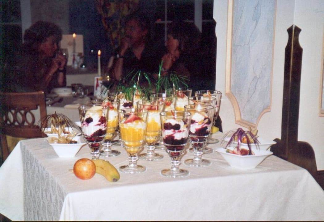 Nachspeisenbuffet 2. Tisch Alpina Alpendorf