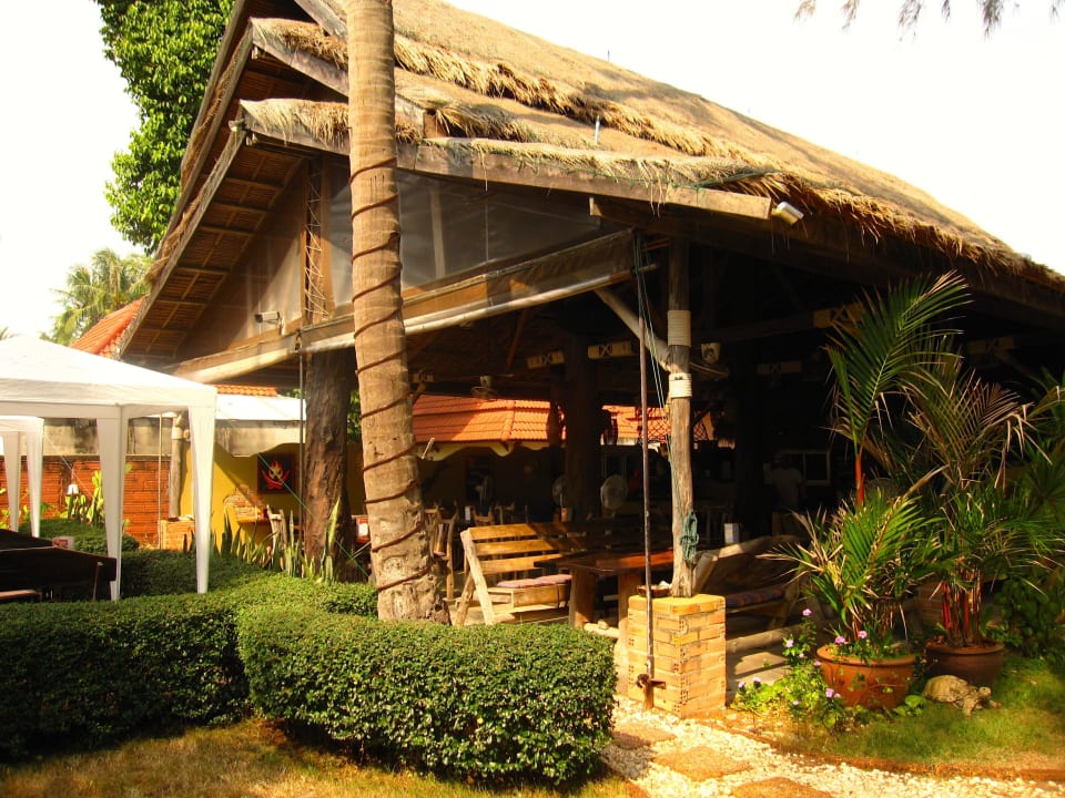 Frühstücksbereich/Rezeption Hotel Lanta Castaway Resort