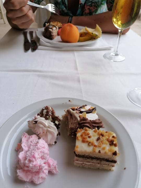 Gastro R2 Pajara Beach