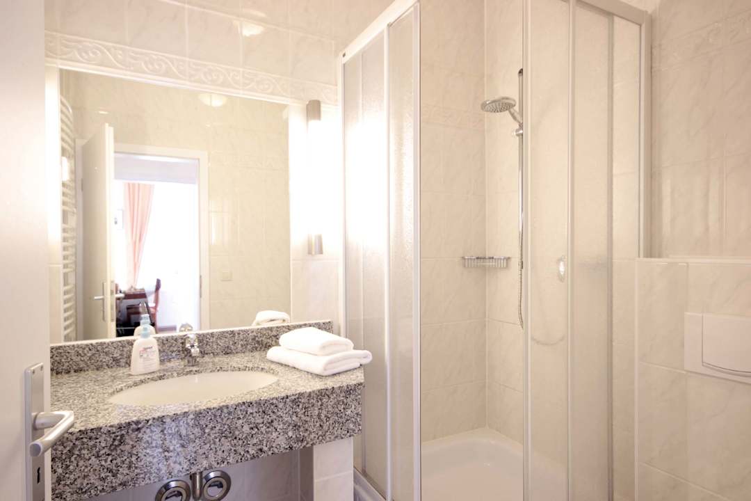 Zimmer Rujana Ferienwohnungen - Altes Postamt