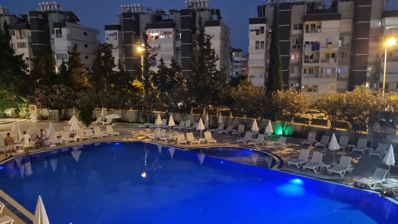 Pool Simply Fine Hotel Alize