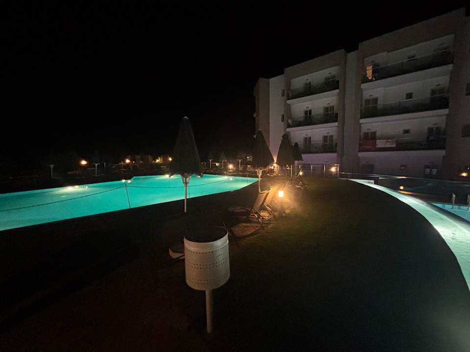 Pool allsun Hotel Carolina Mare