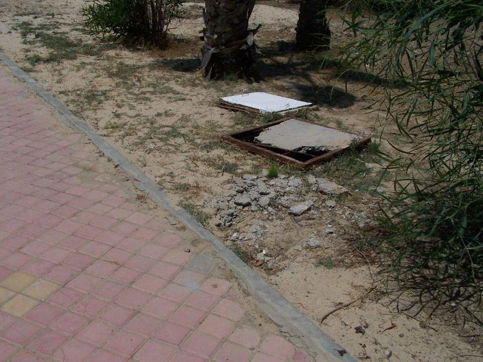 Wegrand eines 4 Sterne Hotels Royal Lido Resort & Spa