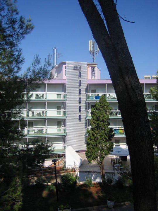 Vom Parkplatz aus Hotel Aurora