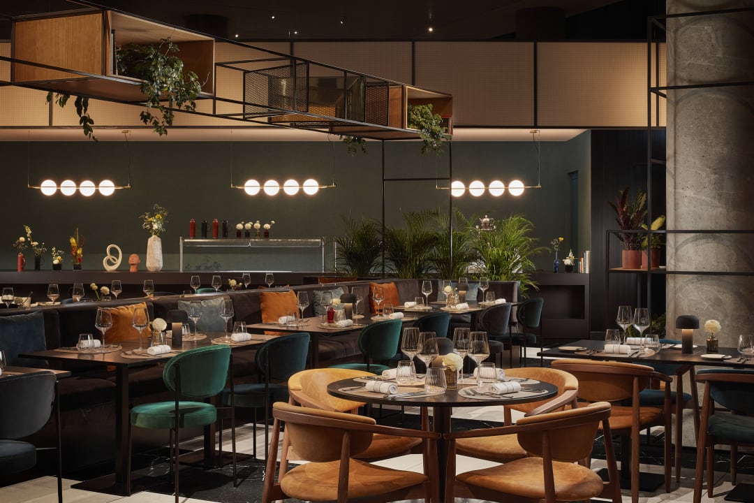 Gastro NH Collection Frankfurt Spin Tower