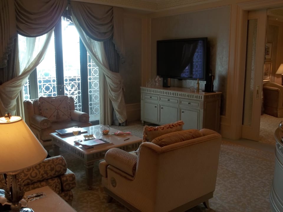 Khaleej Deluxe Suite Emirates Palace Mandarin Oriental