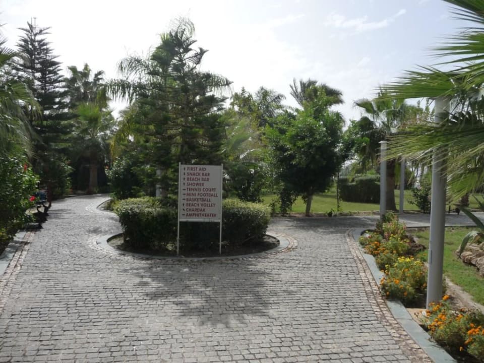 Weg zum Strand Arycanda Kirman Premium