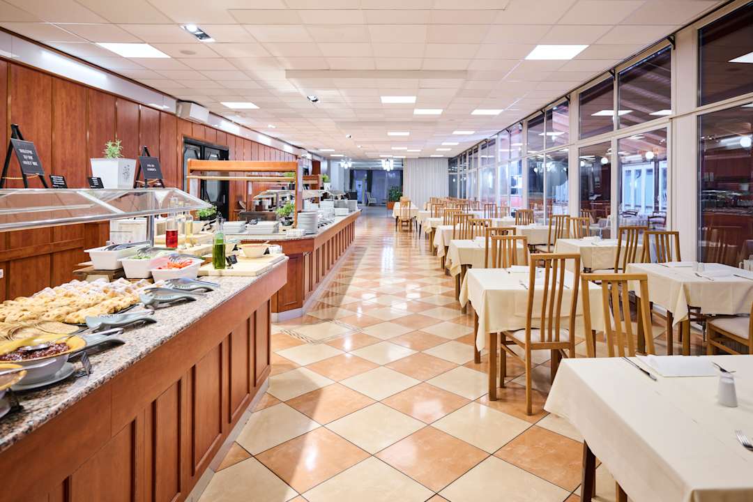 Gastro Mediteran Maradiso Hotel by Aminess