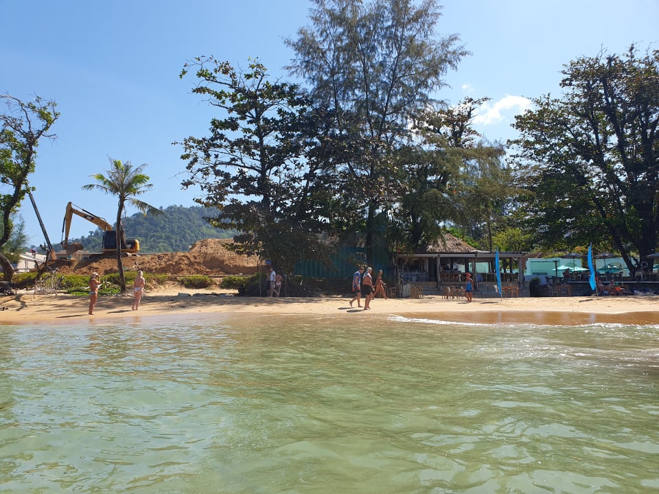 Strand Ocean Breeze Resort