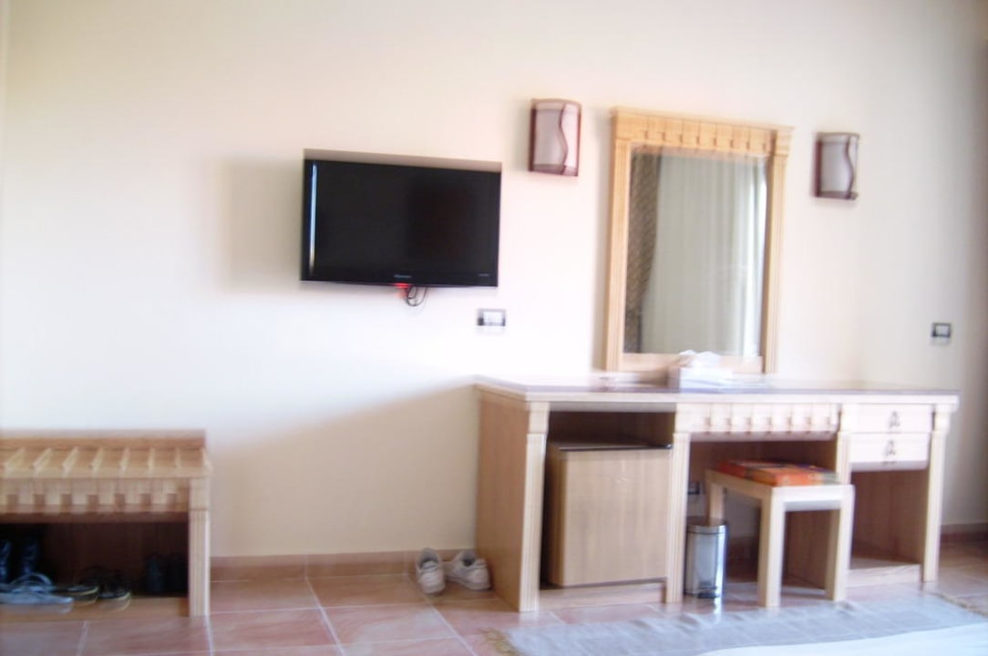 Fernseher Pickalbatros Alf Leila Wa Leila Resort - Neverland Hurghada