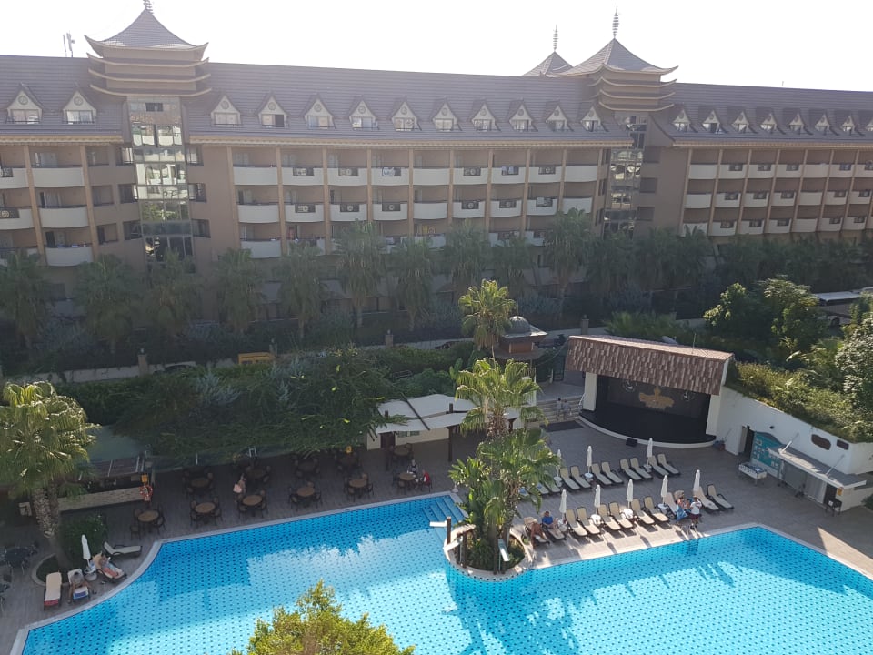 Pool Port Side Resort Hotel