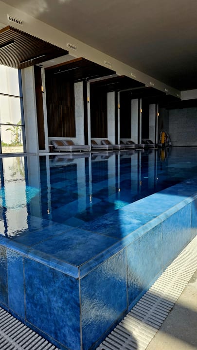 Pool Anda Barut Collection