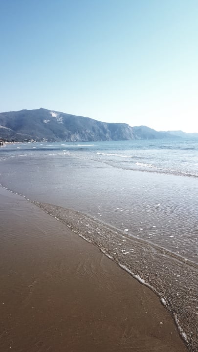 Strand Domes Aulūs Zante, Autograph Collection
