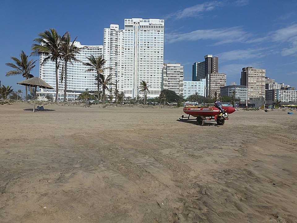 Das Hotel von Aussen Hotel Southern Sun Maharani