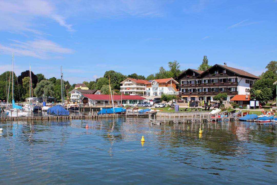 Außenansicht Ferienresidenz Chiemseestern