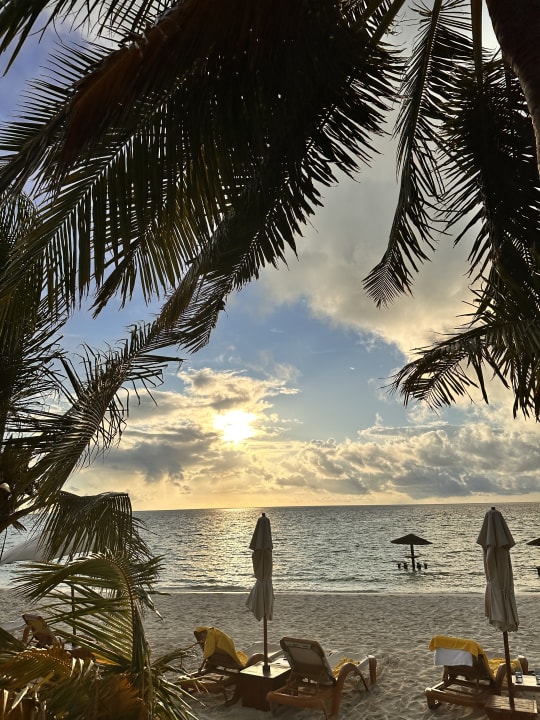 Strand Centara Ras Fushi Resort & Spa Maldives