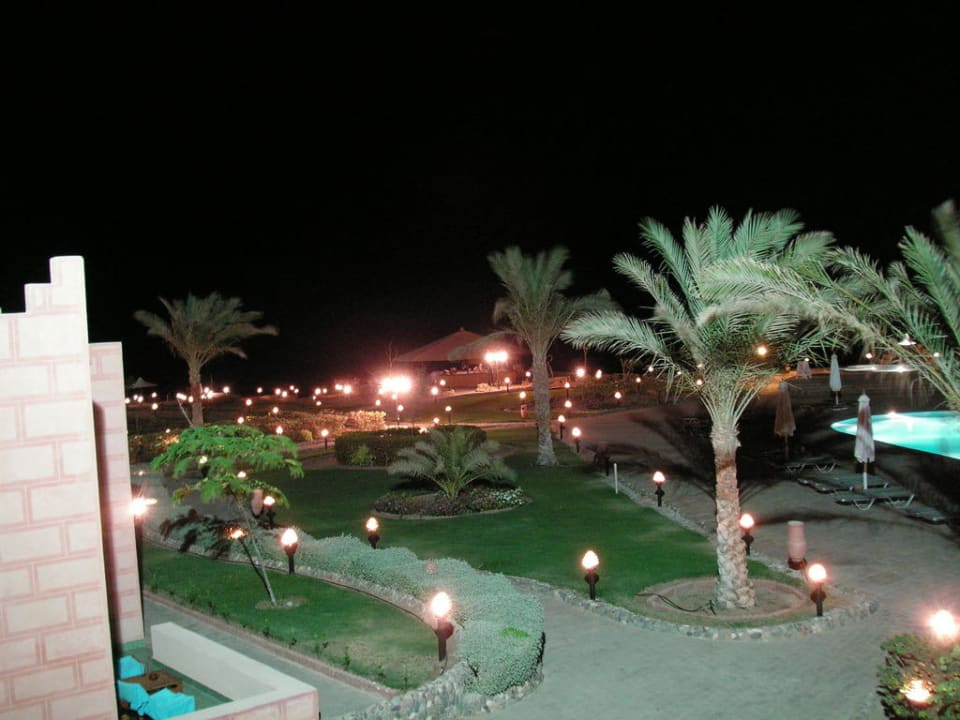 Gartenanlage in der Nacht Sentido Akassia Beach