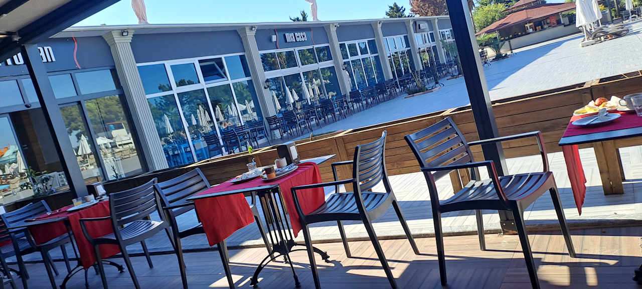 Gastro Casa Fora Beach Resort