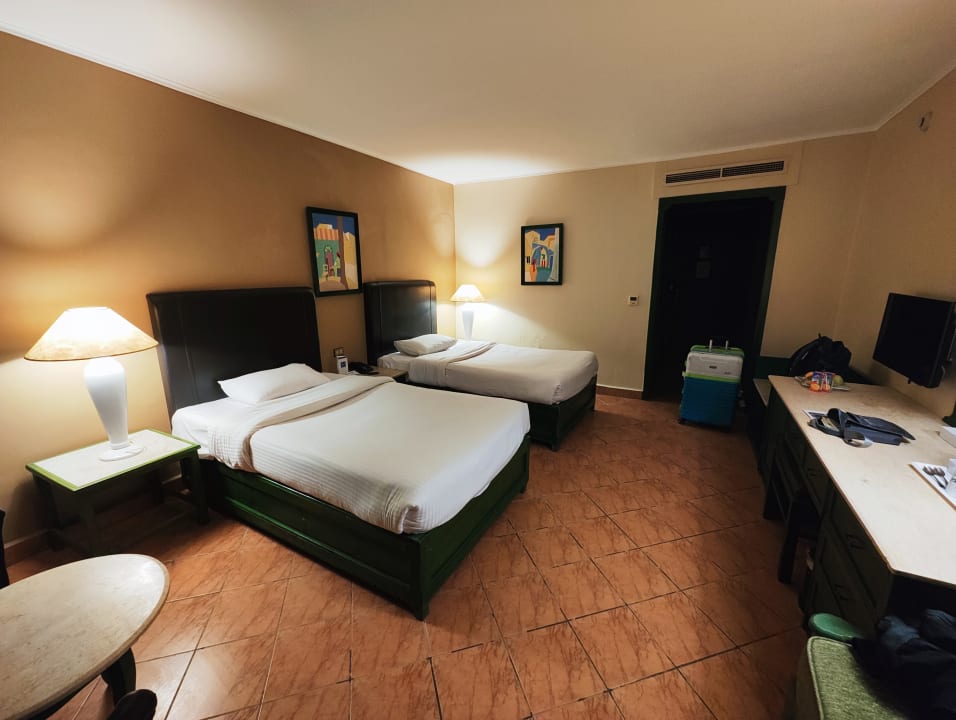 Zimmer Arabia Azur Resort