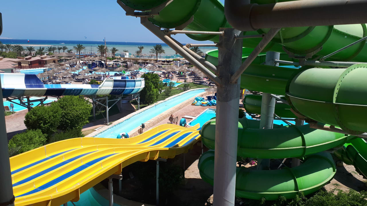 Pool Titanic Beach Spa & Aqua Park