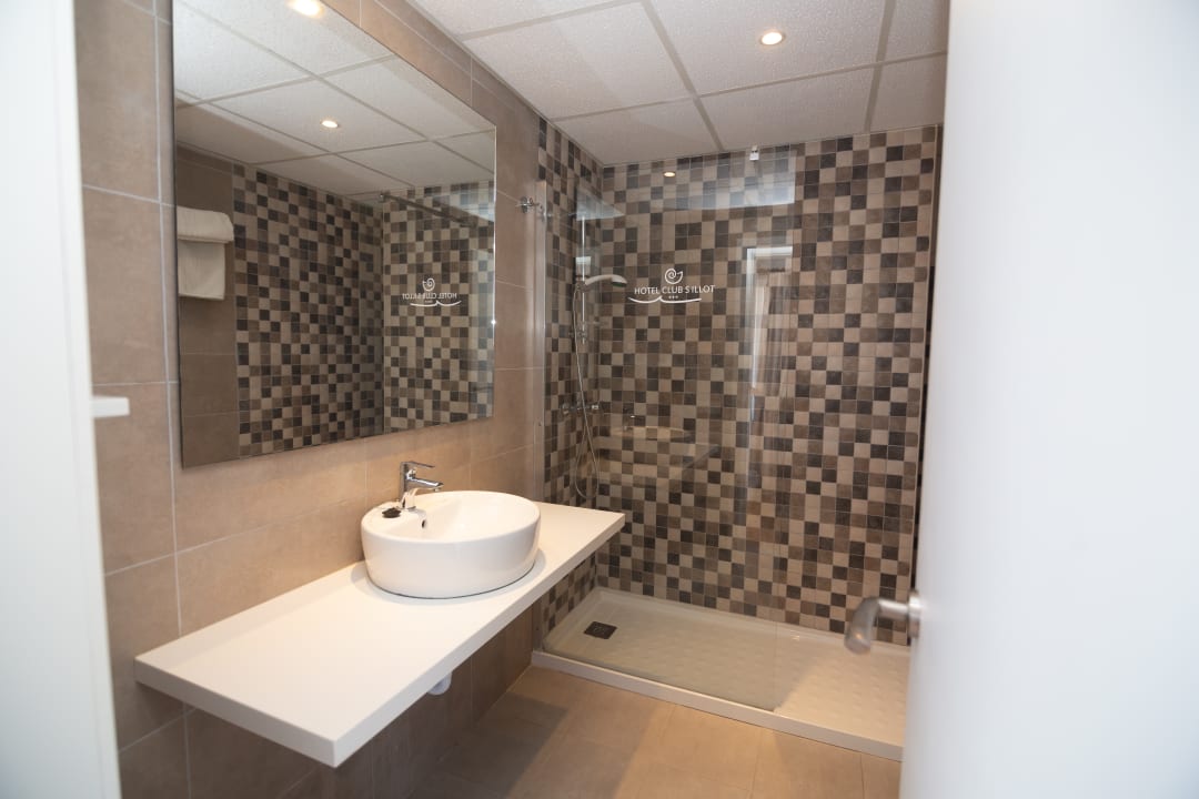 Zimmer Hotel Club S'Illot