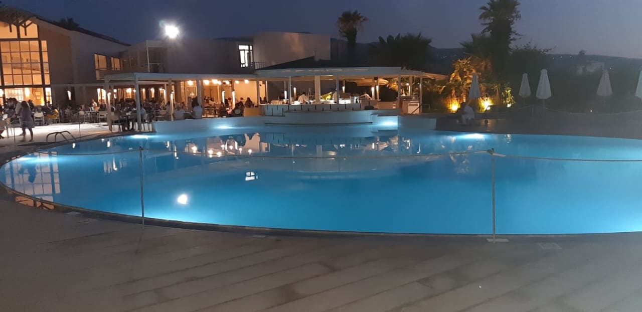 Pool Hotel Minos Mare Beach