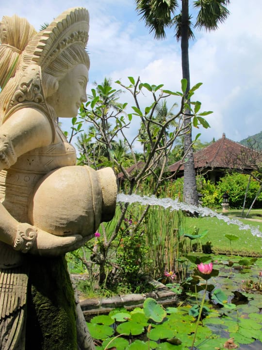 Teich Hotel Matahari Beach Resort & Spa