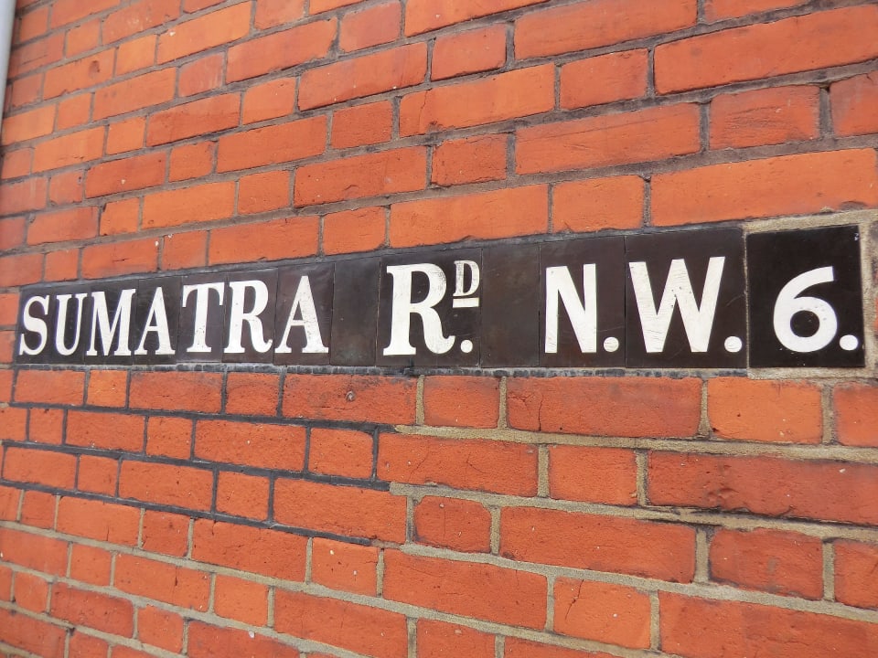 In dieser Straße liegen die Zimmer Charlotte Guest House