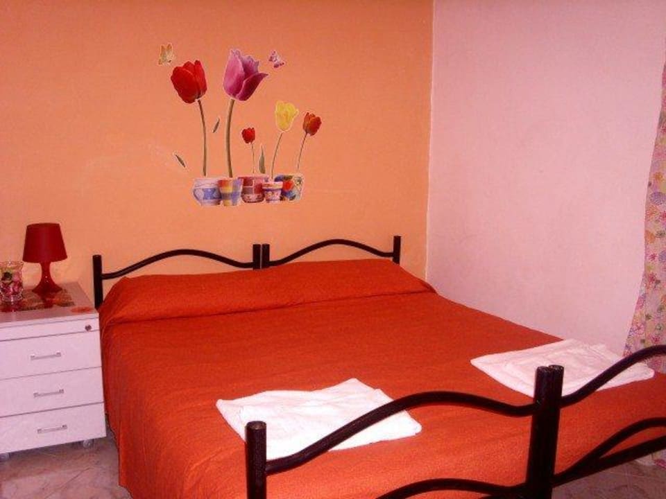 B&B Rome B&B Rome Bed in Art