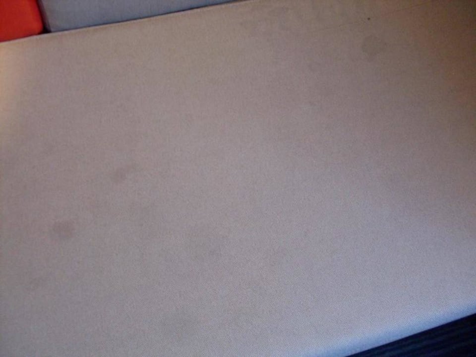 Sofa Holiday Inn Express Frankfurt - Airport