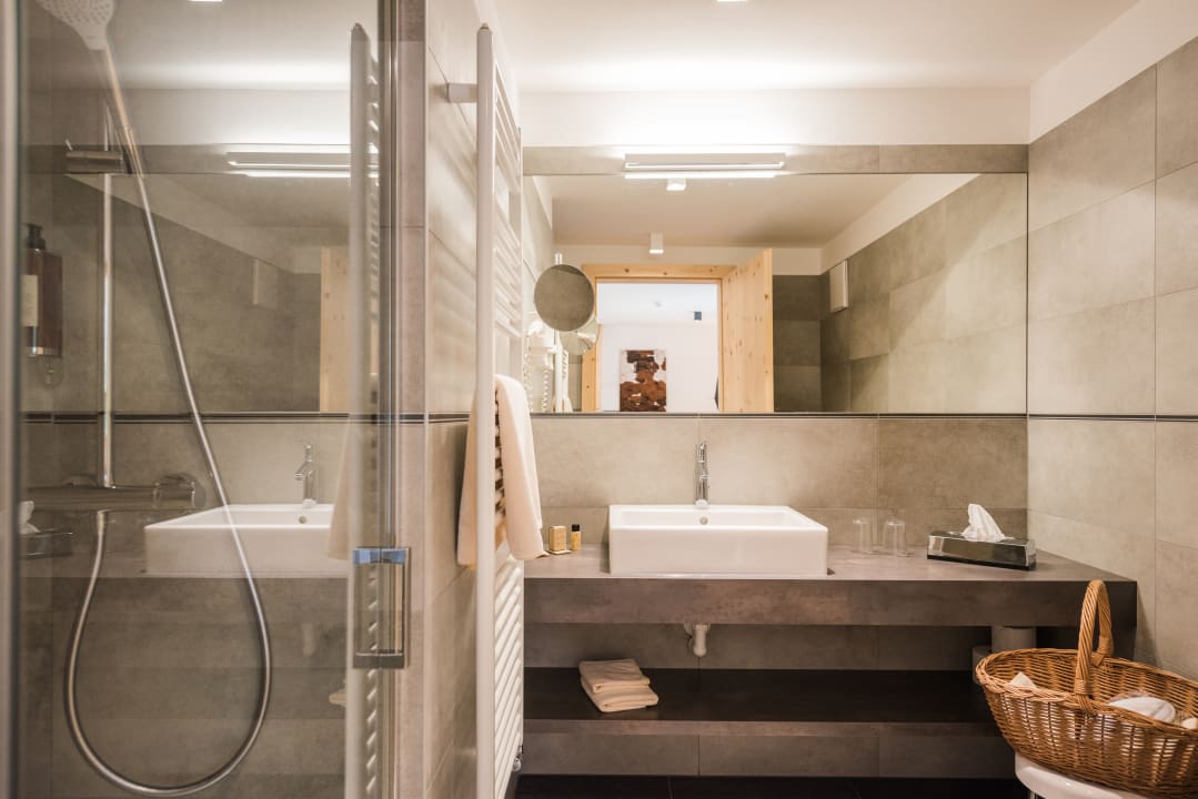 Zimmer Hotel Dolomitenhof & Chalet Alte Post