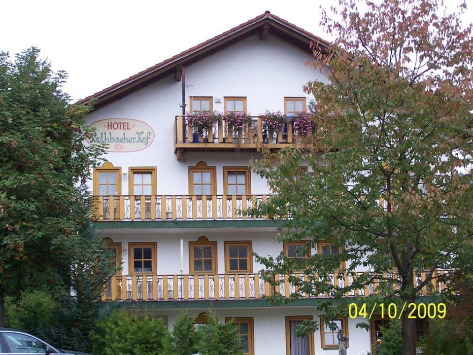 Ansicht von der Straße aus Das Arber-Hotel am Rothbach