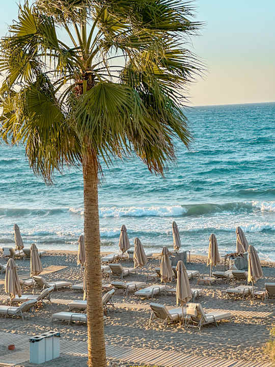 Strand AMIRA Luxury Resort  Adults Only