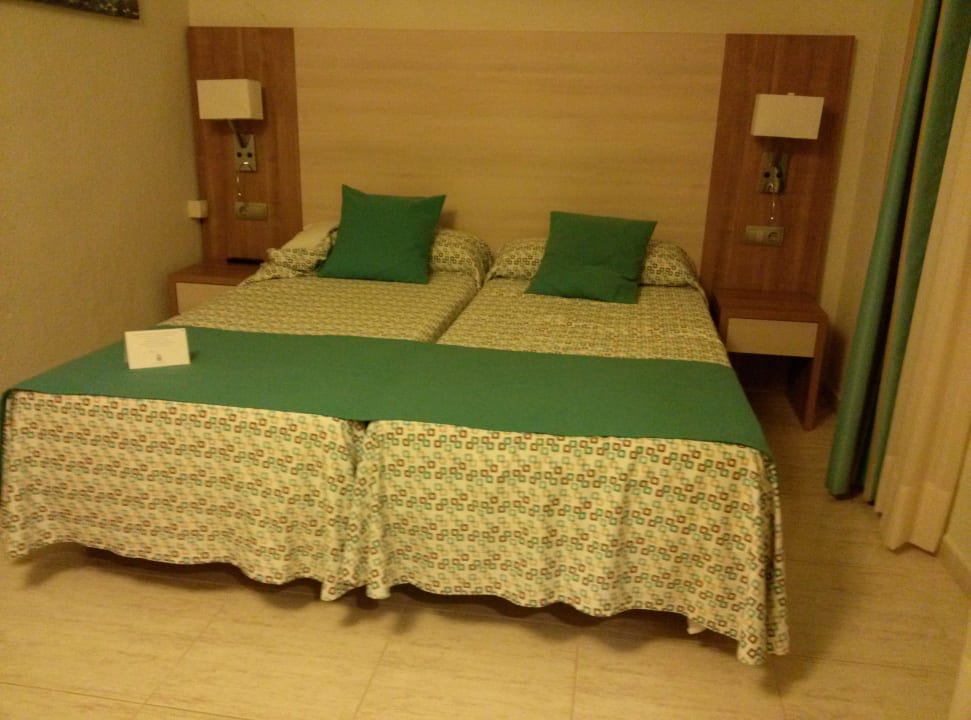 Unsere "Junior Suite" Nr. 2204 Invisa Figueral Resort Cala Blanca