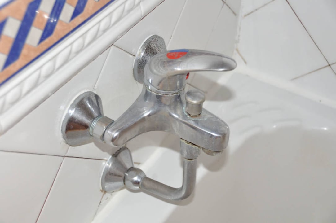 Verkrustete Armatur Memories Miramar Havana