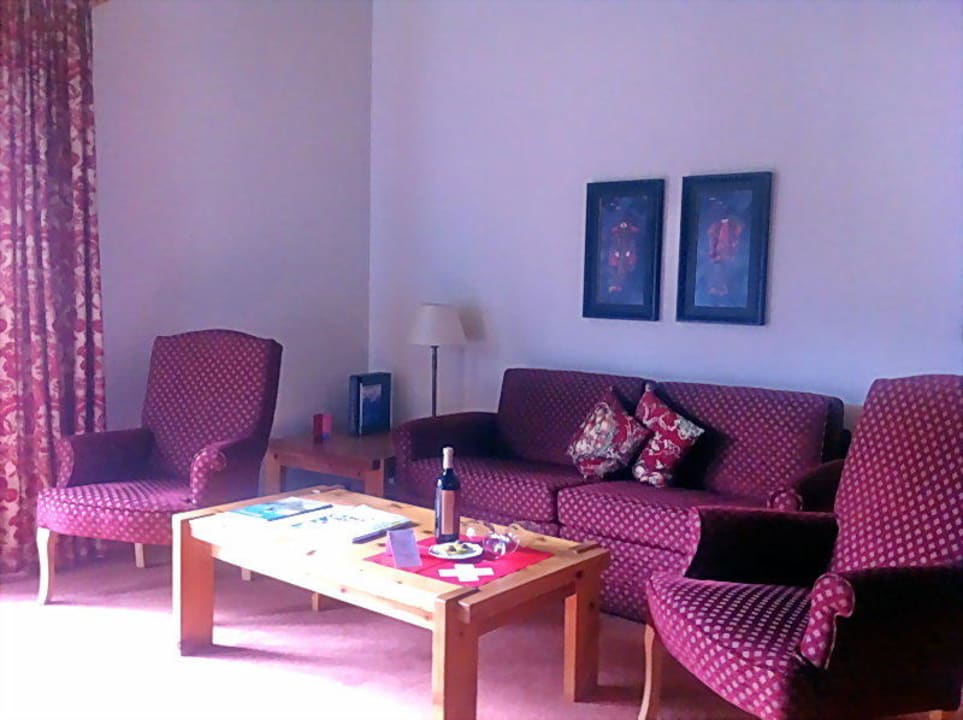 PizBuin Suite 402 Wohnraum Piz Buin Swiss Quality Hotel