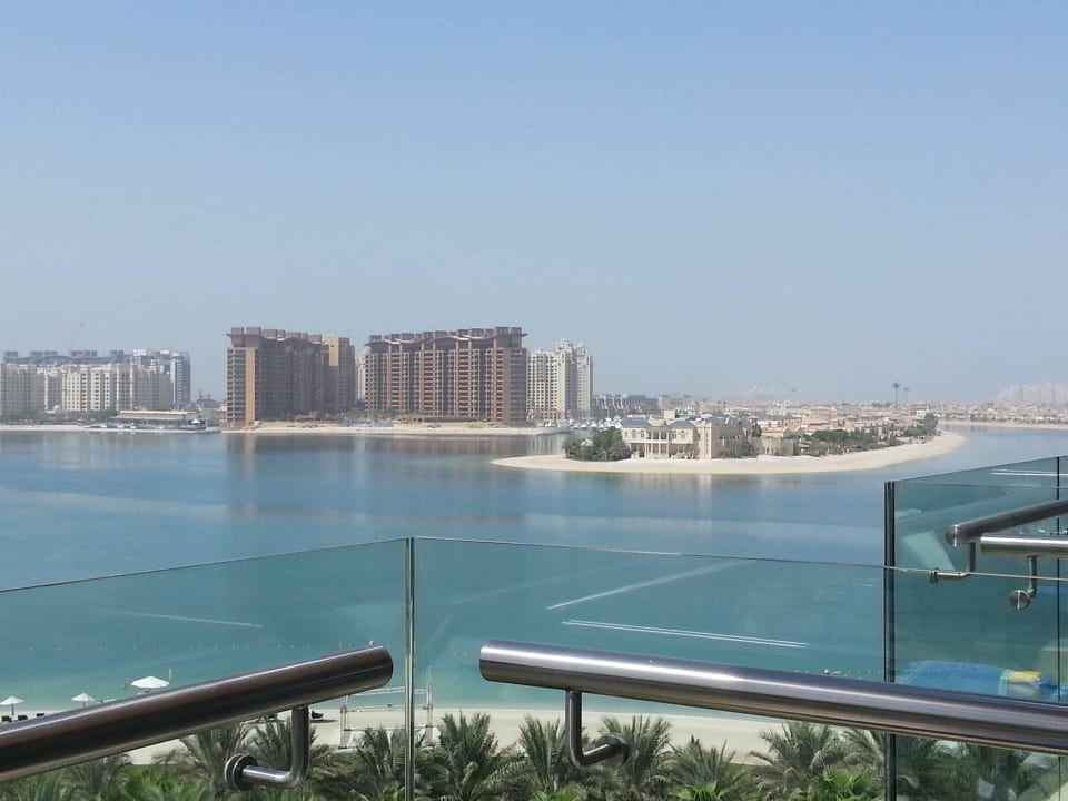 Richtung The Palm Stamm Rixos The Palm Hotel & Suites