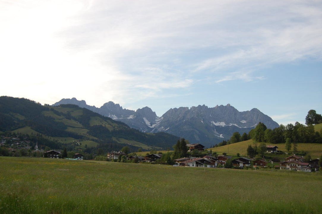 Blick auf Reith und den wilden Kaiser Lisi Family Hotel Reith bei Kitzbühel